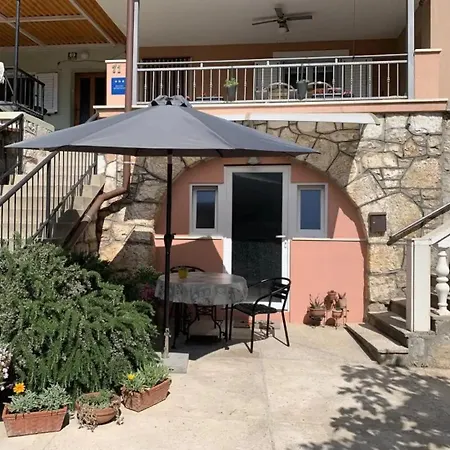 Ellani Apartment Punat